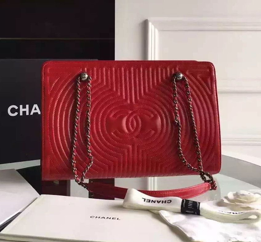Chanel geometrica Wa x Vitello Tote Rosso Primavera