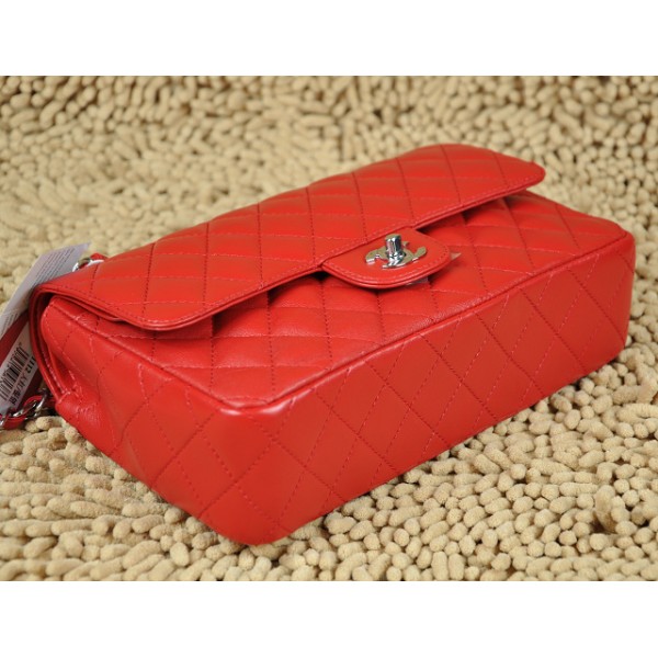 Chanel A01112 Classic Rosso Flap Bag In Pelle Di Agnello Con Har