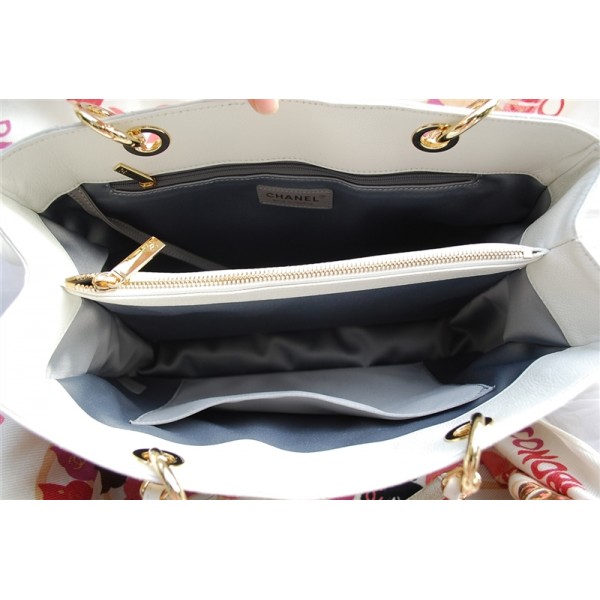 A50995 Chanel White Caviar Leather Shopping Bags Gst Con Ghw