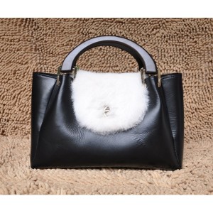 Chanel 2012 White Rabbit Fur Borse In Pelle Di Vitello Nera