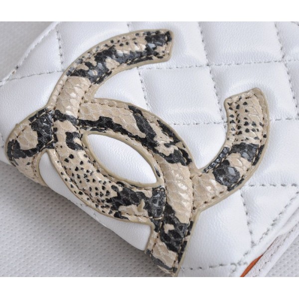 Chanel A26720 Portefeuilles Dagneau Blanc Avec Logo Bc Snake Ve