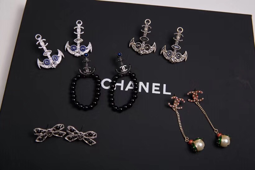 Chanel Earrings 18375