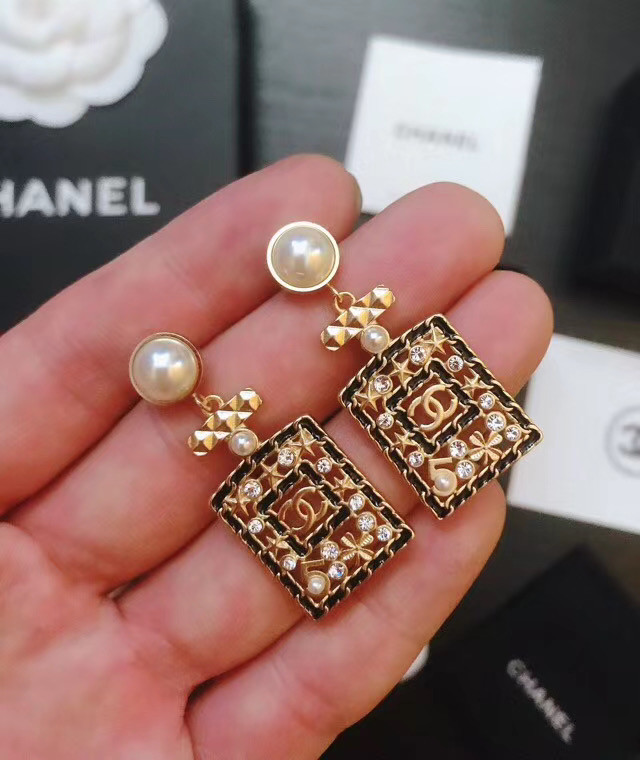 Chanel Earrings CE5002