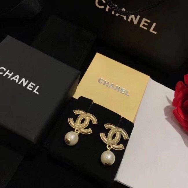 Chanel Earrings CE6130