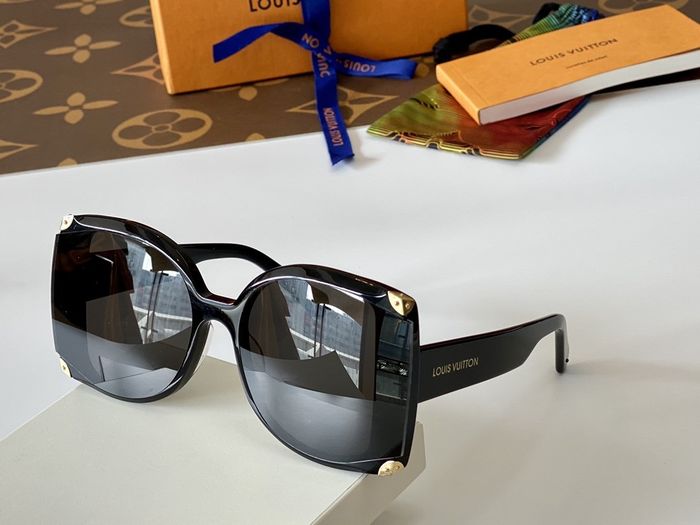 Louis Vuitton Sunglasses Top Quality LV6001_0320