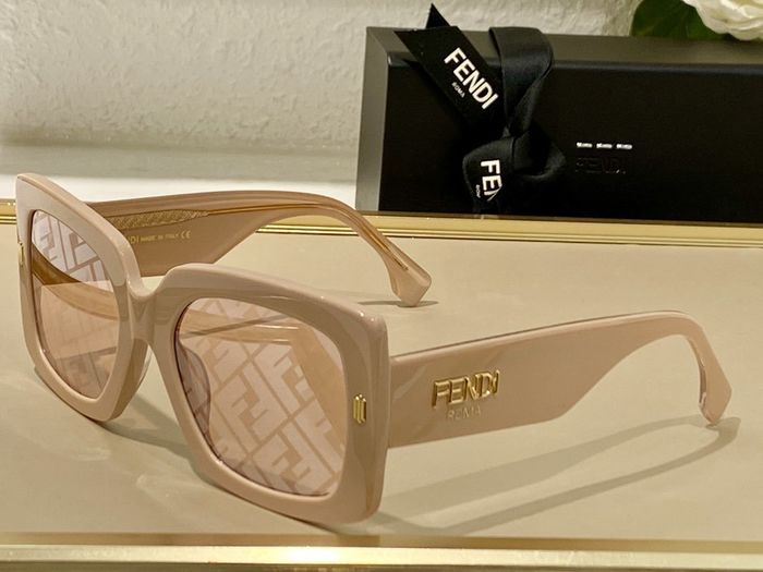Fendi Sunglasses Top Quality F6001_0090