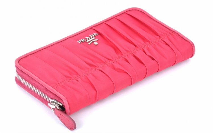 Prada Donna Riuniti nylon Portafoglio 1M0506 in Pink